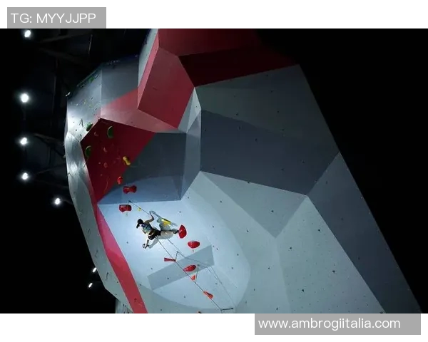 杭州攀岩队边路渗透策略解析与攀岩热点发展探讨 杭州攀岩队边路渗透策略解析与攀岩热点发展探讨