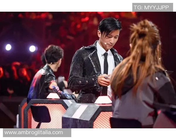 深圳攀岩队节奏之争引发热议运动员表现与训练方式的深度探讨 深圳攀岩队节奏之争引发热议运动员表现与训练方式的深度探讨