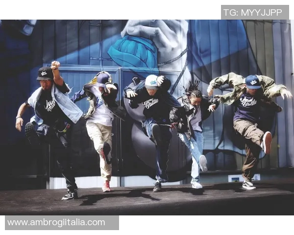 重庆街舞队在风格转换中的挑战与收获分析