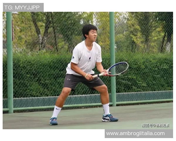 重庆网球队耐力训练揭秘:如何提升运动员的持久战斗力与竞技状态 重庆网球队耐力训练揭秘:如何提升运动员的持久战斗力与竞技状态