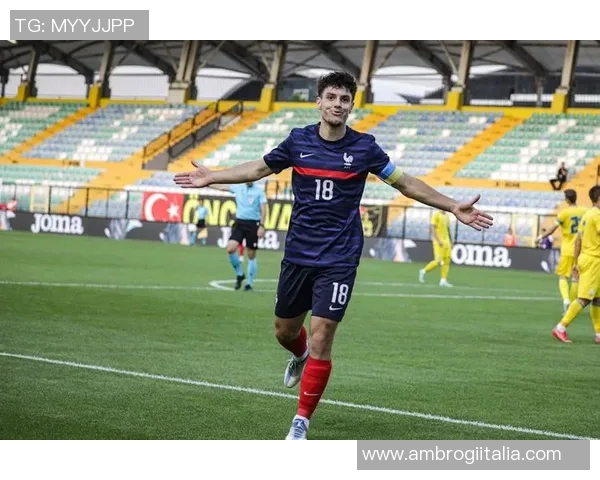 卡马文加的成长之路:从青训新星到世界足球舞台的闪耀之星 卡马文加的成长之路:从青训新星到世界足球舞台的闪耀之星