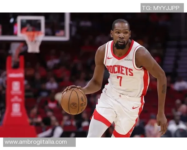 雷霆与火箭激战再续NBA赛场精彩对决引发球迷热议