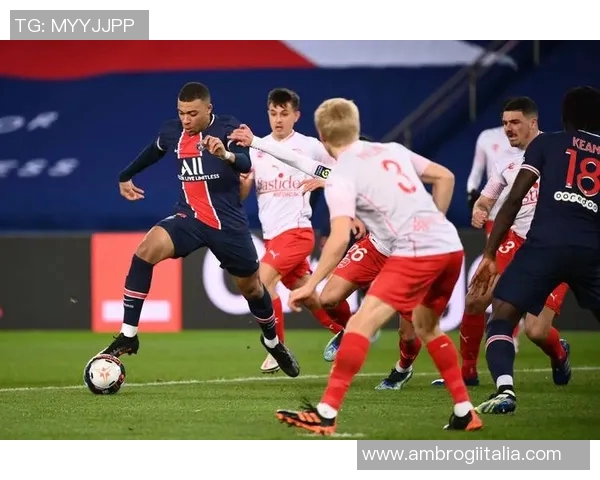 巴黎日耳曼主场迎战尼姆争夺法甲积分榜关键胜利